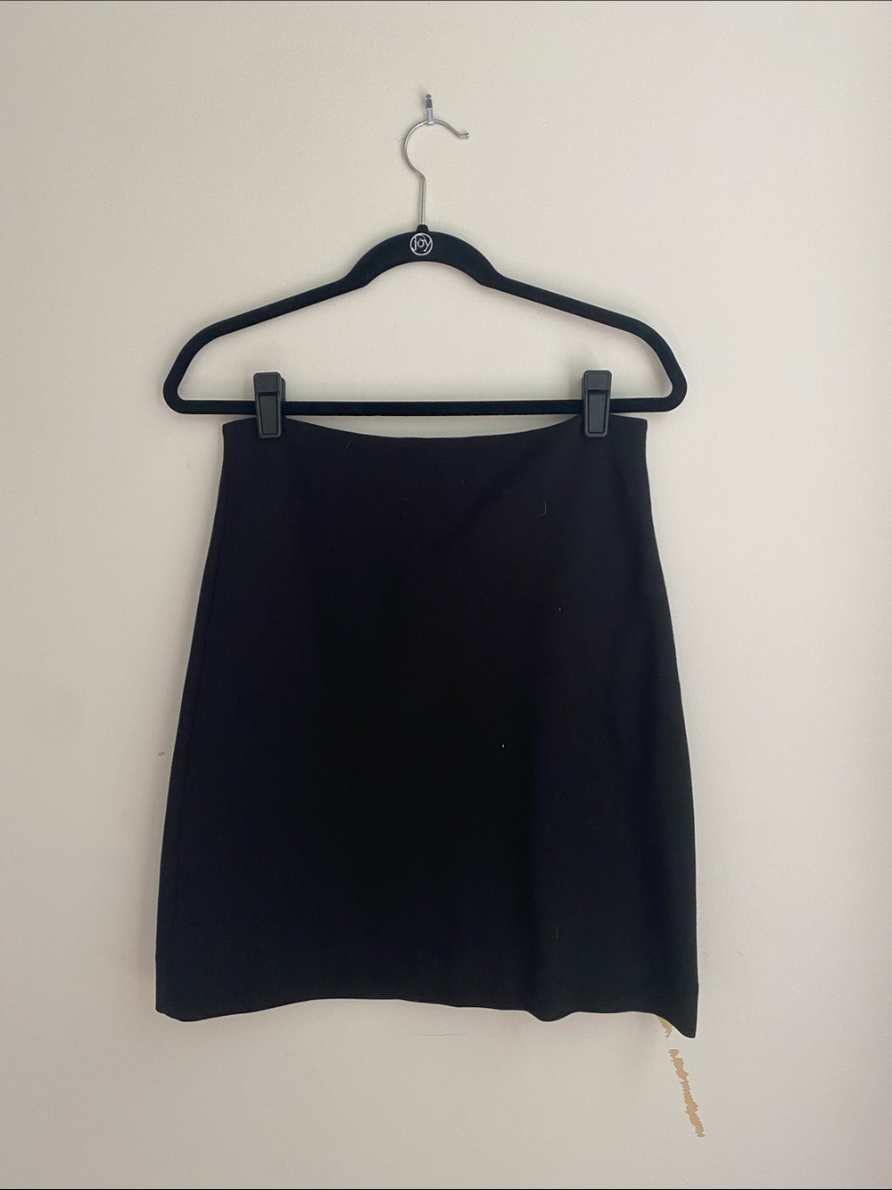 Everlane Black Pencil Skirt - Sleek Straight Cut